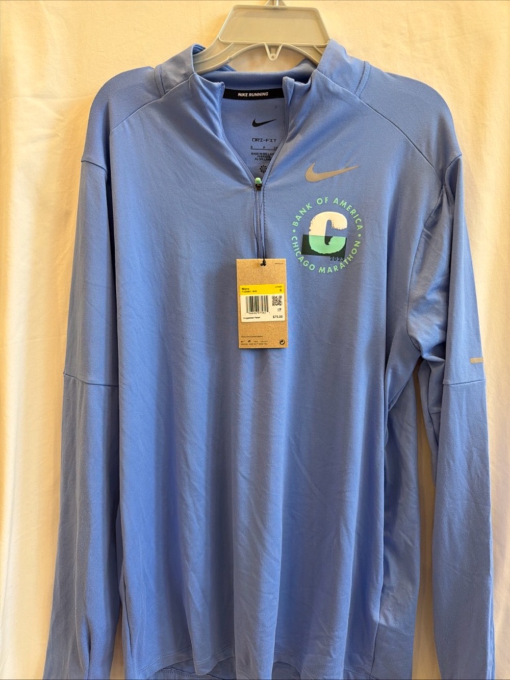 Nike Chicago Marathon Dri-FIT Element 1/2-Zip Running Top Men's Small FD2681 450